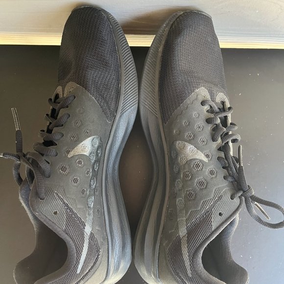 Nike Men's Downshifter 7 Running Shoes Sneakers Size 10 Style 852459-001 - Picture 9 of 13
